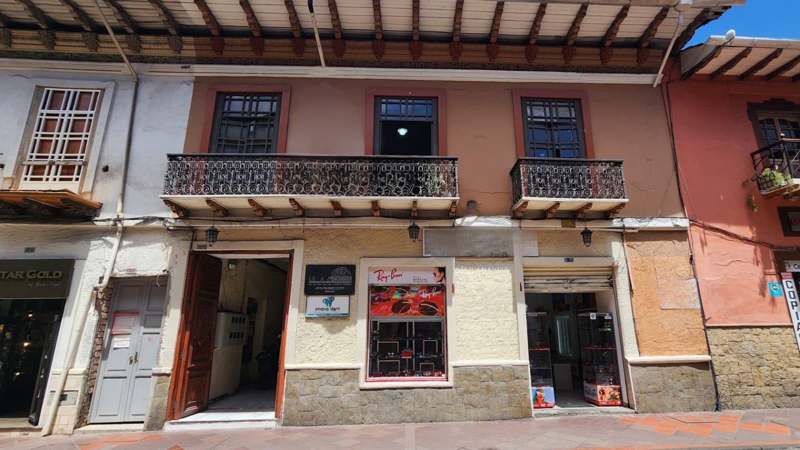 Edificio patrimonial en el Centro Histórico de Cuenca
