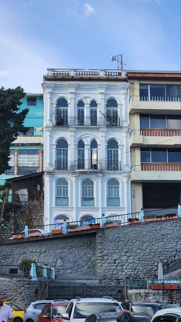 Casa Larga: la casa patrimonial de 120 años en Cuenca que ganó el primer premio de la Bienal de Arquitectura de Colombia